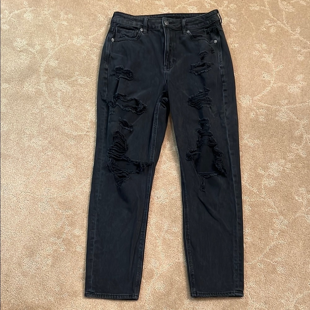 American Eagle Charcoal Black Destructed Mom Jean, Sz 8
